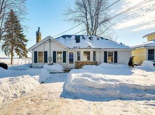 7525 N Shore Cir N, Forest Lake, MN 55025