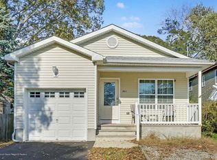 403 Elizabeth Ave, Toms River, NJ 08753