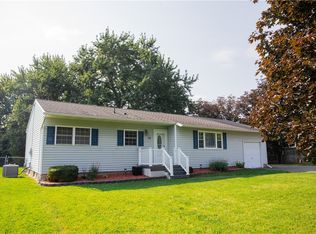 15 Old White Ln, Henrietta, NY 14467