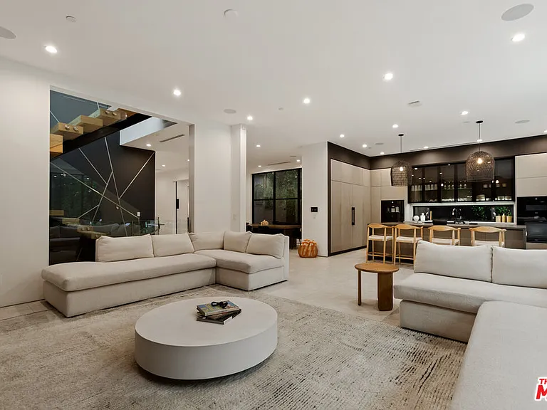 356 N La Jolla Ave — Photo 7