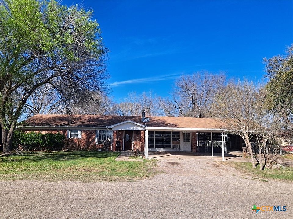 1st image of 706 E Sandy Ln