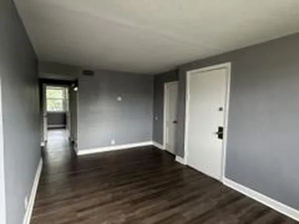 390 E Upsal St APT 2A, Philadelphia, PA 19119