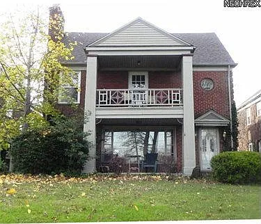 14519 Lake Ave photo 1
