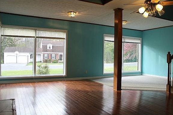 2nd image of 1808 Woodhaven Dr