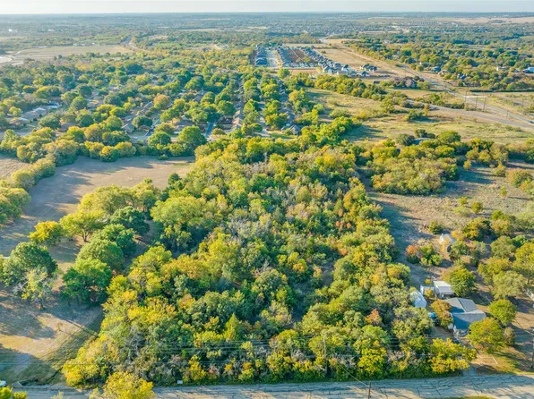 Willowwood St, Denton, TX 76205