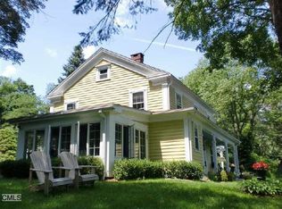 2 Hudson Dr, New Fairfield, CT 06812