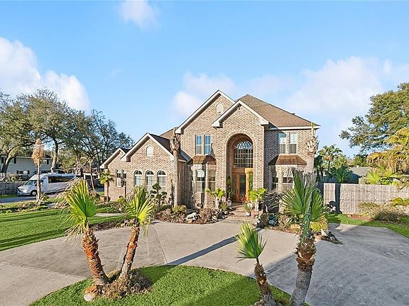 2nd image of 9001 Ormond Pl