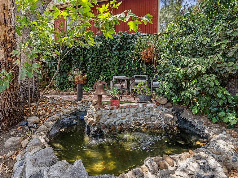 20276 Sycamore Dr — Photo 43