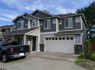 8431 NE 146th St, Kenmore, WA 98028