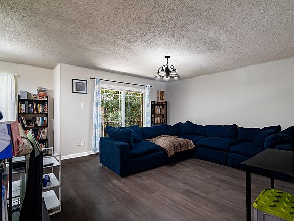 5th image of 7900 Westheimer Rd APT 216