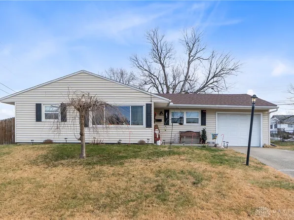 1222 Hemlock Dr, Fairborn, OH 45324