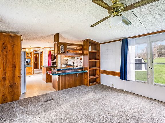 5th image of 1030 S Park Dr