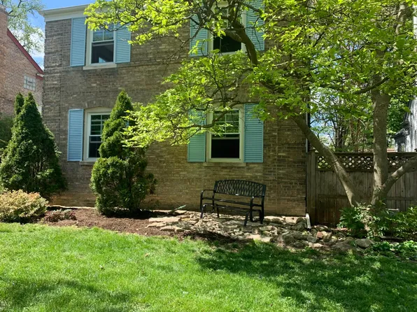 3810 Blanchan Ave, Brookfield, IL 60513