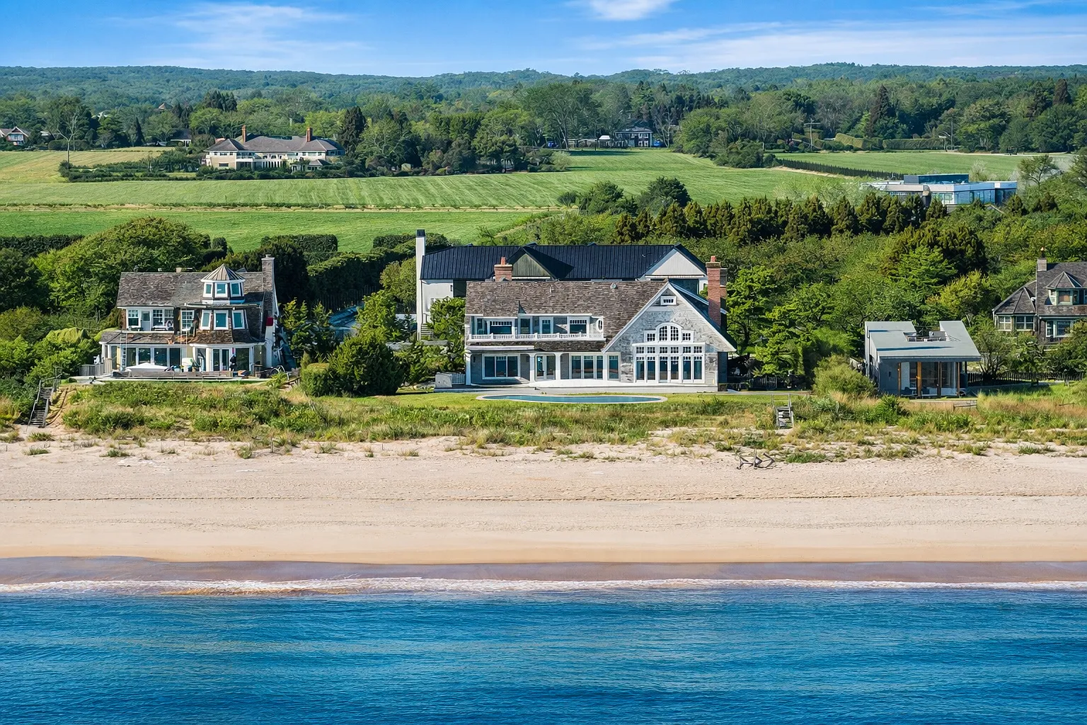 Sagaponack Oceanfront Estate — Photo 1