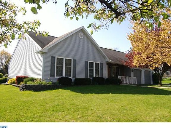 4th image of 3 Slater Dr