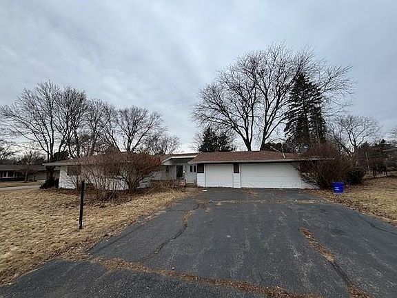 5th image of 5455 Crestdale Dr