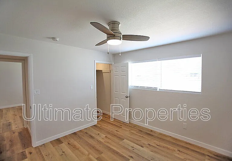 4129 E Bluefield Ave — Photo 15