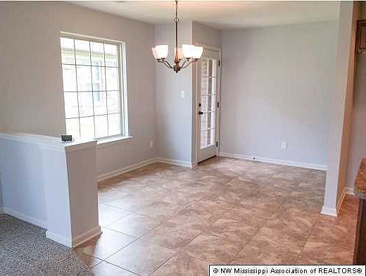 5th image of 1219 Hemlock Dr