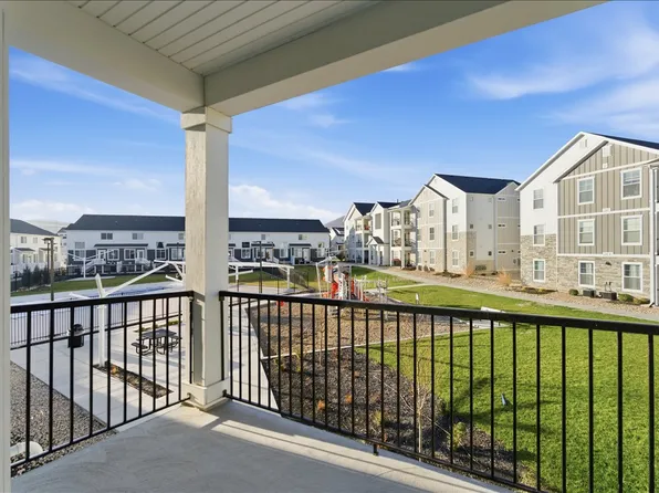 938 W Coral Charm Way #L202, Saratoga Springs, UT 84045