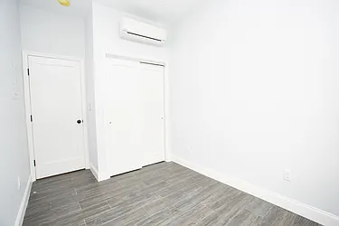 Rented by NY Space Finders Inc.