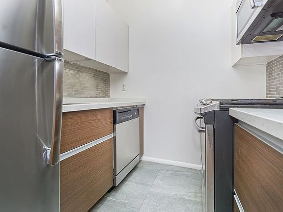 3rd image of 2367 Frederick Douglass Blvd APT 1D
