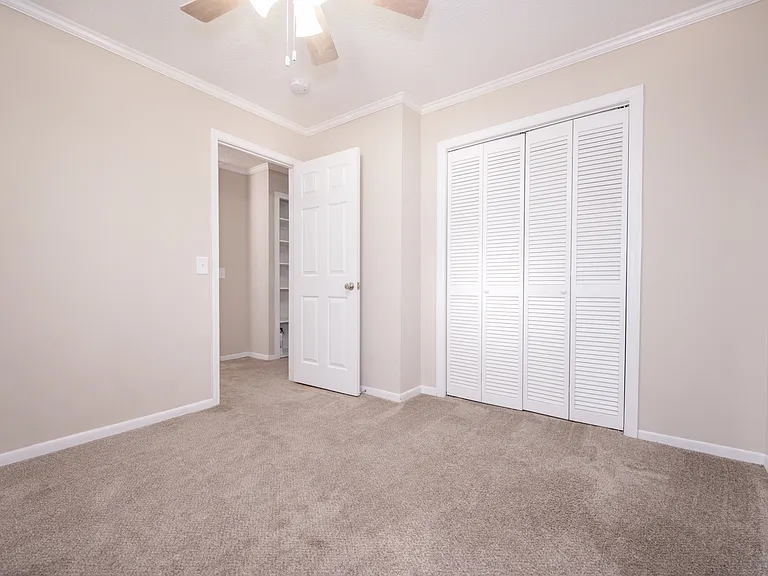 415 Parkdale Dr #18C — Photo 23