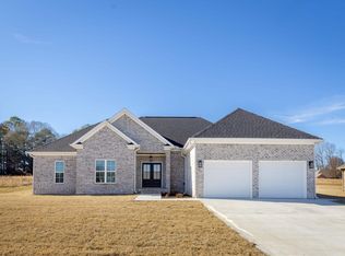 164 Oakview Cir, Killen, AL 35645