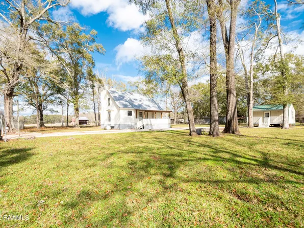 222 Cultivateur Rd, Carencro, LA 70520