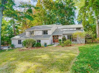 7081 Bennett Rd, Cincinnati, OH 45230