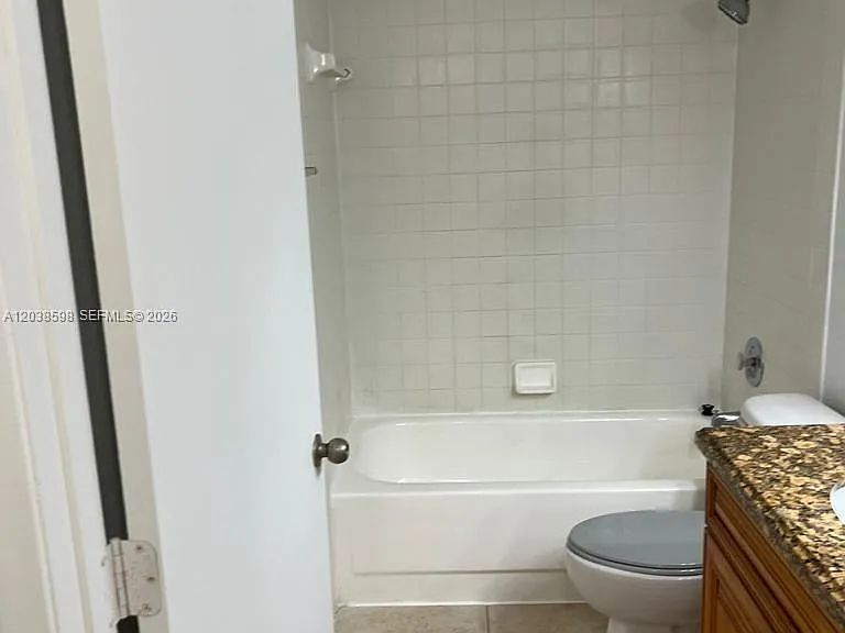 1561 Balfour Point Dr #B — Photo 21