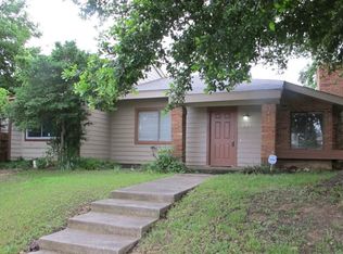 294 W Corporate Dr, Lewisville, TX 75067