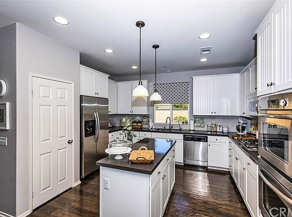 5th image of 40476 Amesbury Ln