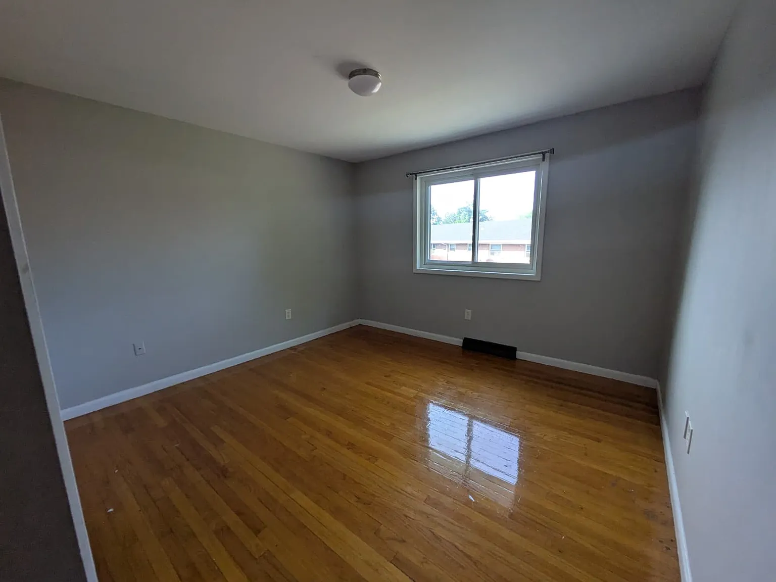 2 bed, $1,625 — Photo 4