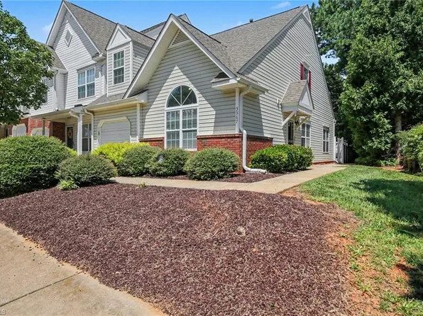 3367 Victoria Park Ln, Winston Salem, NC 27103