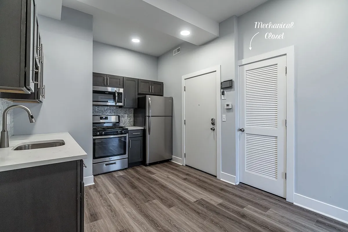 Building Photo - 804 N 41st St