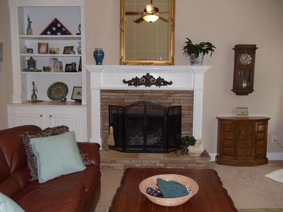 Built in Bookshelves