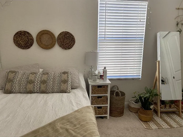 407 San Clemente Ter — Photo 1