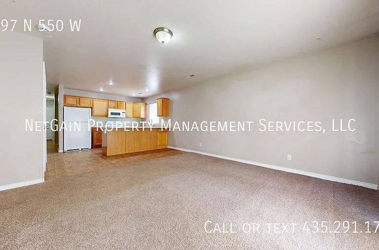2097 N 550 W — Photo 4