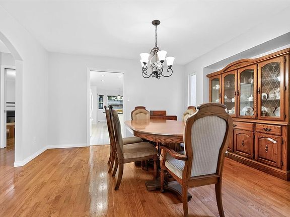 5th image of 4484 210a St