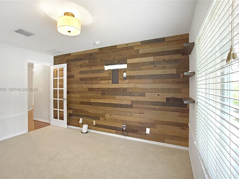 5603 SE Graham Dr — Photo 30