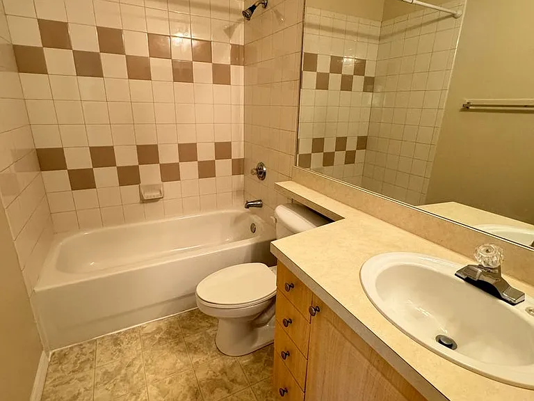 7750 Plantation Cir — Photo 27