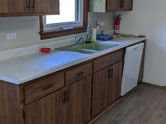 5th image of 10606 Oak Park Ave