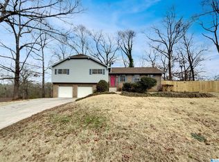 302 Fran Dr, Alabaster, AL 35007