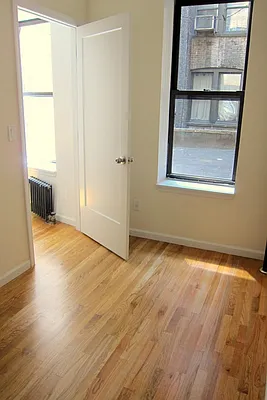 Rented by Tosh Marks Property Group | media 8