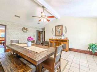 2 Isabella Ct, Angleton, TX 77515