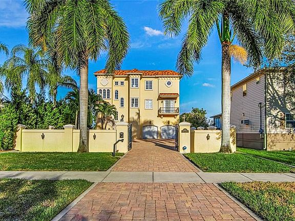 2nd image of 6001 Bayou Grande Blvd NE