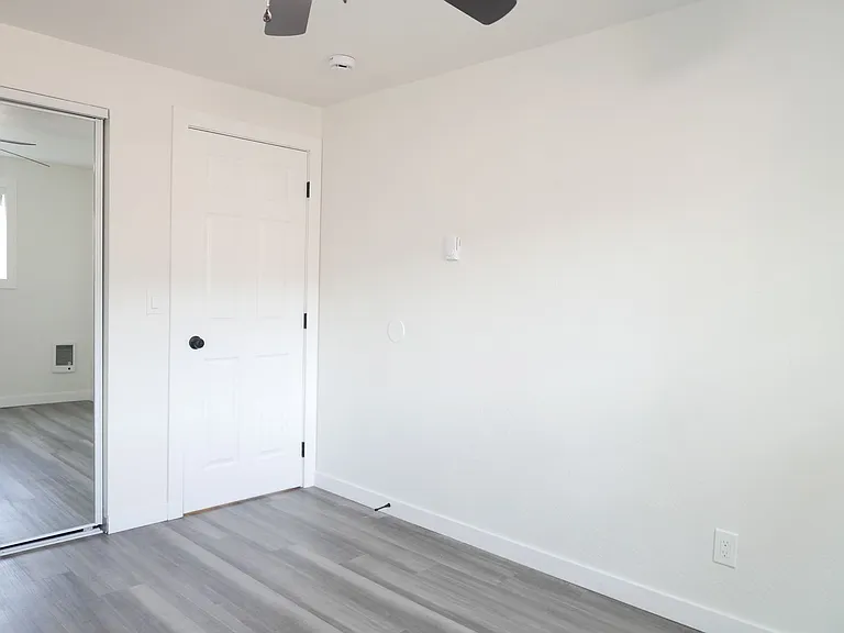 Westwood Apartments ** On-site Laundry Facilities, Off-Street Parking & Private Patio or Balcony — Photo 57