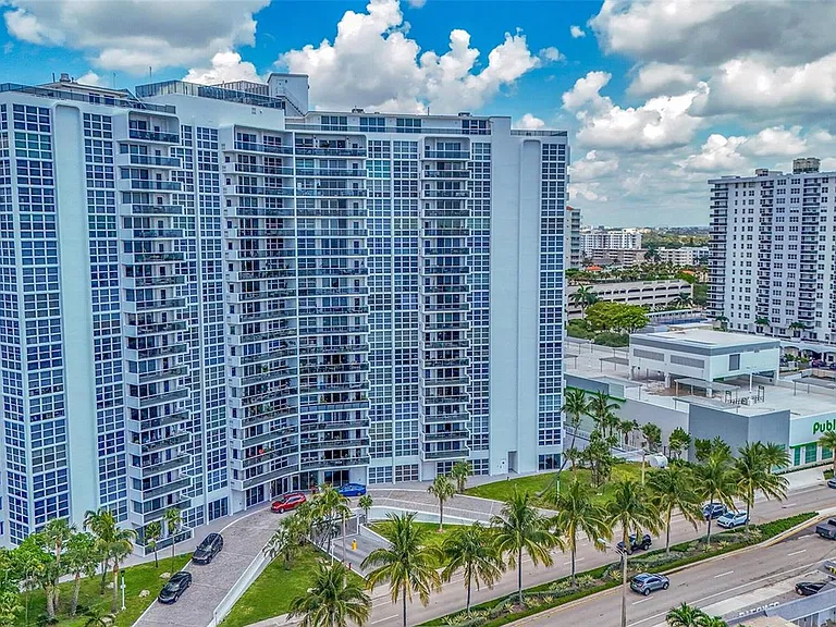 2841 N Ocean Blvd #1801 — Photo 54
