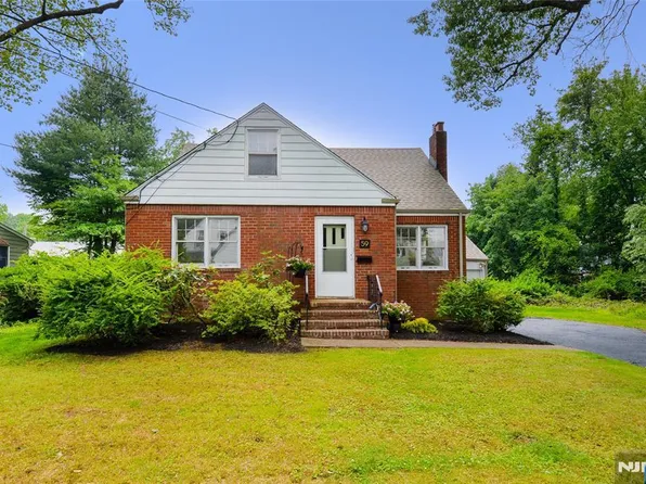 59 E Linden Ave, Dumont, NJ 07628