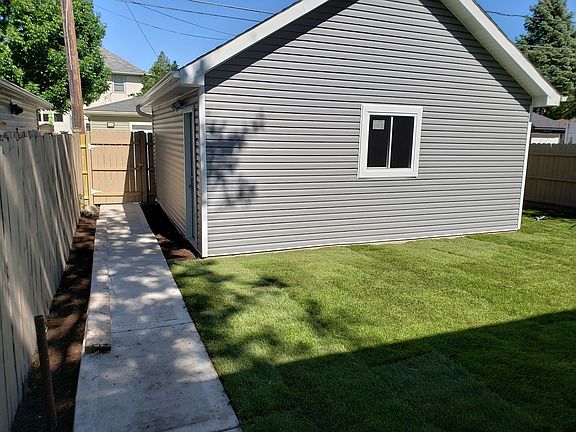 4th image of 810 S Lyman Ave
